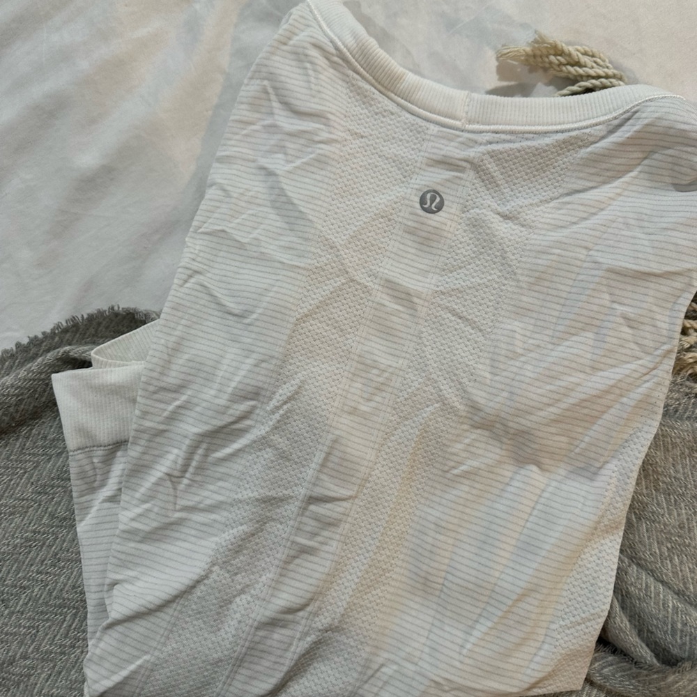 swiftly tech running tee